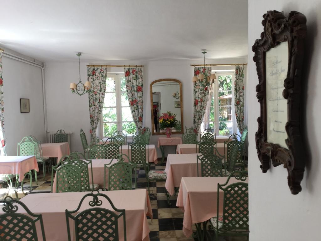 Le Manoir De Hotel